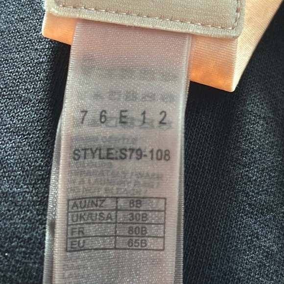 Stella McCartney Mesh Supernatural bra no-wire deep V plunging Bra - Picture 5 of 6